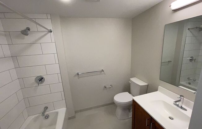 Studio, 1 bath, 581 sqft, $1,950, Unit Unit #305