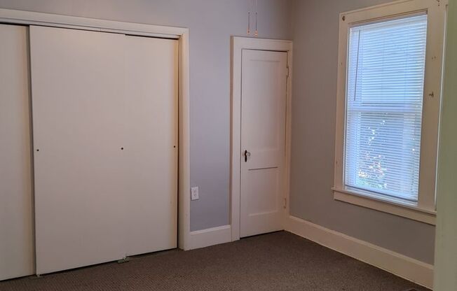 1 bed, 1 bath, $1,200, Unit Apt. 1