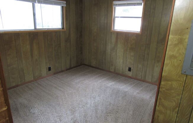 2 beds, 1 bath, $750, Unit Lot 47