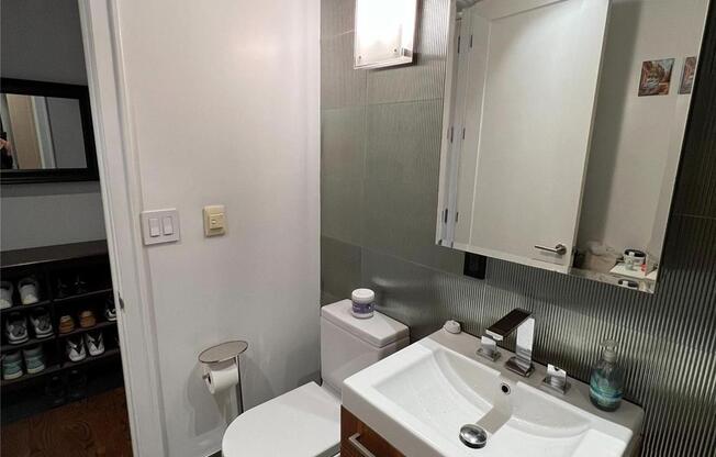 Studio, 1 bath, 500 sqft, $3,000, Unit 401