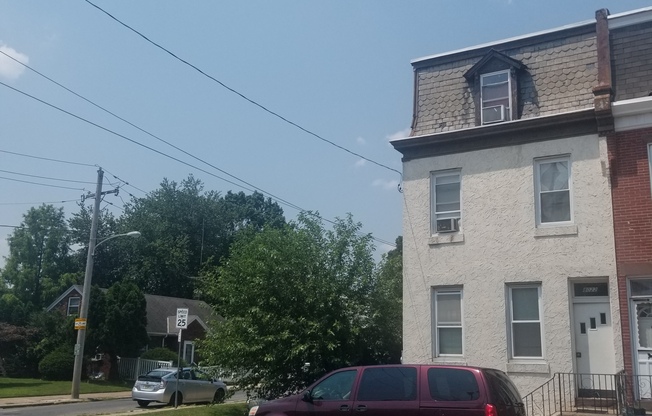 8022 Pine Rd.