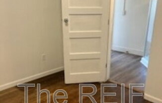 1025 N WASHINGTON AVE