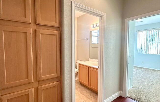 8325 Aspen Village Street, Las Vegas, NV 89113