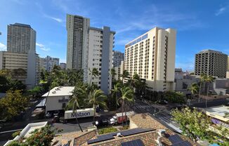 Kuhio Courte