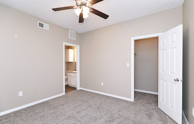 2 beds, 2 baths, 948 sqft, $1,525