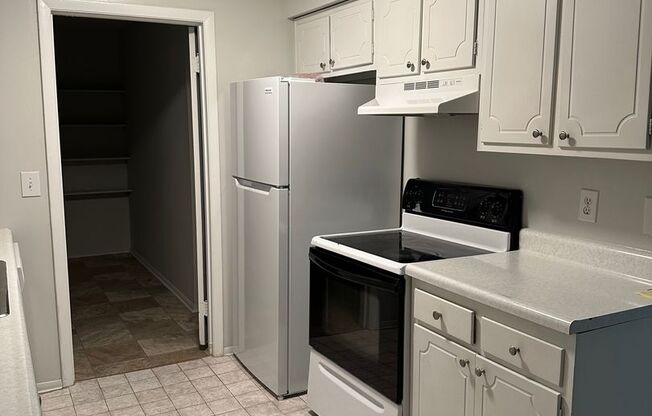 2 Bedroom/ 2 bath Condo