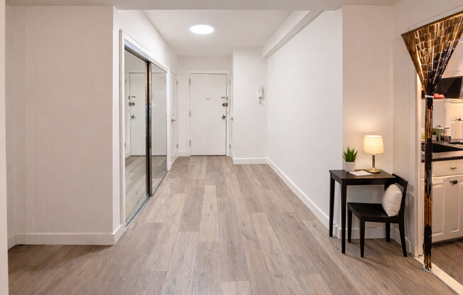 1 bed, 1 bath, $4,200, Unit 4J