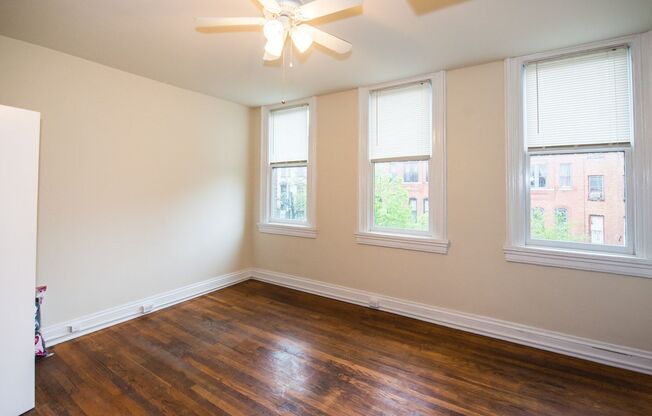 Studio, 1 bath, 330 sqft, $1,030, Unit 2F
