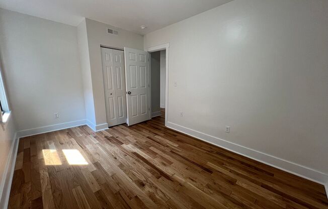 2 beds, 1 bath, 750 sqft, $2,139, Unit 5645 Hobart Street #4