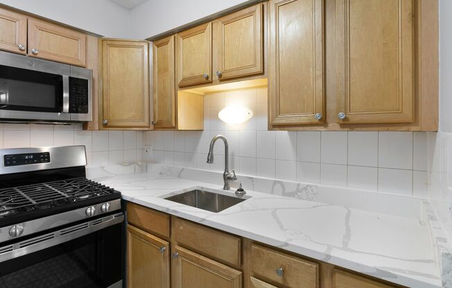 1 bed, 1 bath, $1,775, Unit 444