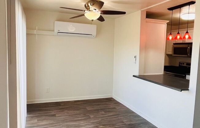 2 beds, 1 bath, $1,995, Unit 10