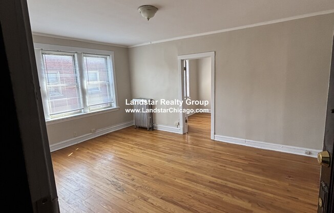 2350 W Touhy