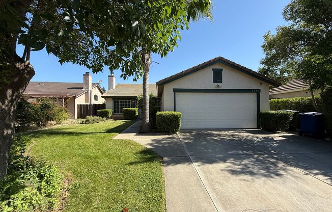 Single story in Modesto!