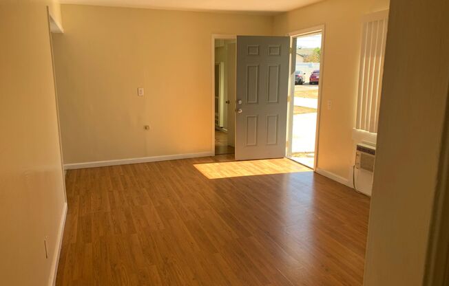 Jurupa 5-Plex