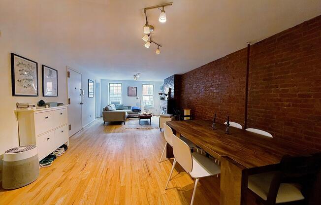 117 SMITH ST