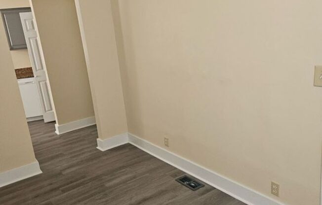 Studio, 1 bath, $735