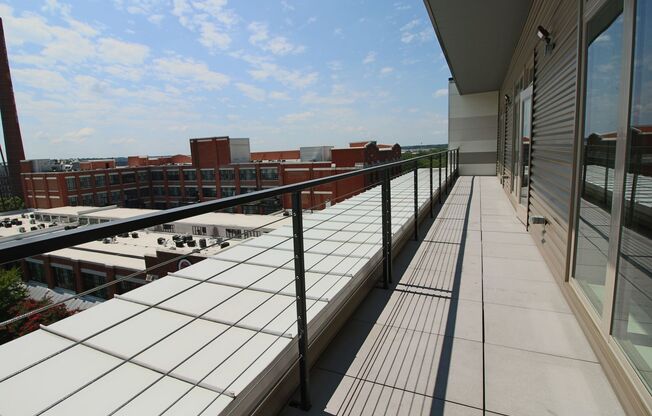 2 beds, 2 baths, 790 sqft, $1,995, Unit APT 726