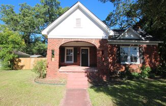 3 beds, 2 baths, $1,395