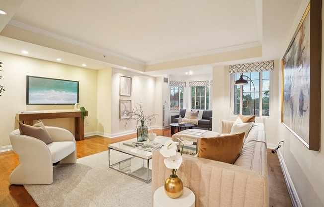 4 beds, 4 baths, 2,463 sqft, $12,000, Unit B811