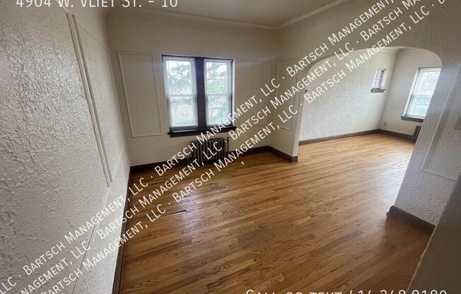 4904 W VLIET ST