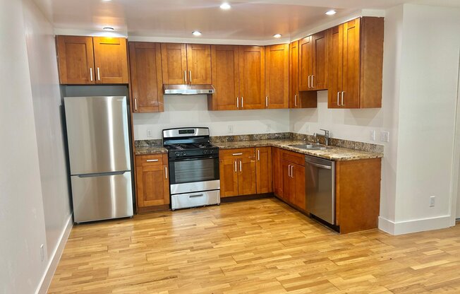 1381 REVERE AVE