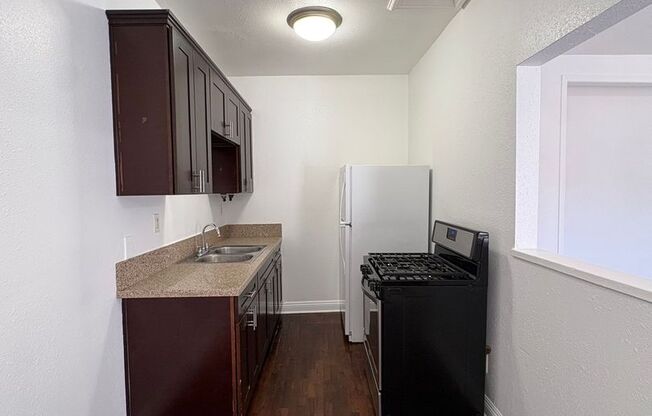 Studio, 1 bath, 500 sqft, $1,550, Unit Unit 109