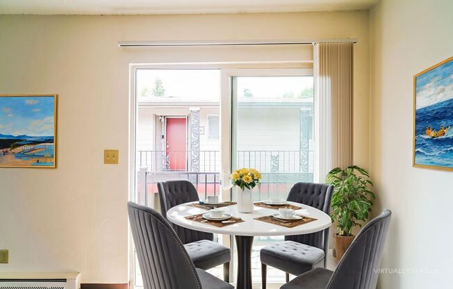 2 beds, 1 bath, 800 sqft, $1,175, Unit 819