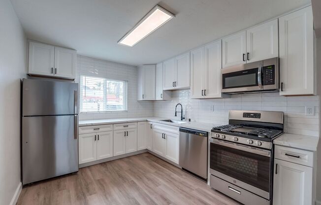 2 beds, 1 bath, $3,395, Unit 11