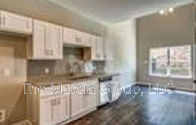 1114 WOBURN DR