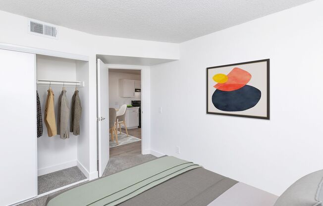 2 beds, 1 bath, 876 sqft, $1,350, Unit 153