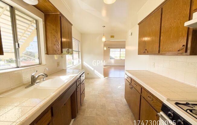 909 N KENILWORTH AVE