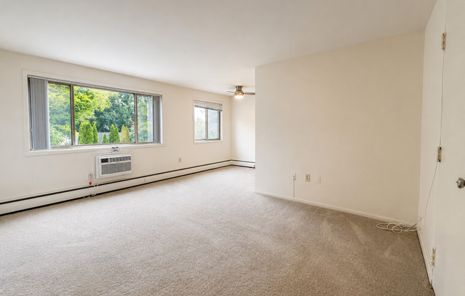 1 bed, 1 bath, 615 sqft, $1,695, Unit 206