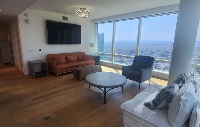 1 bed, 1 bath, 823 sqft, $3,700, Unit 4102