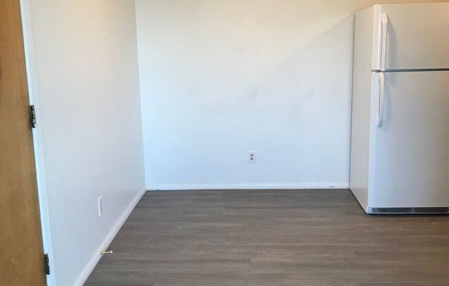 2 beds, 1 bath, 667 sqft, $705