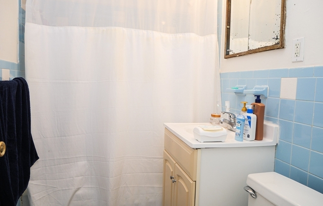 Studio, 1 bath, 999 sqft, $1,895, Unit 16