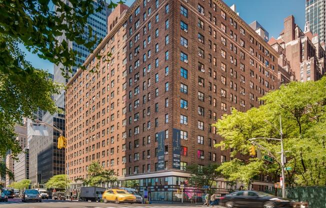 3 beds, 2 baths, 1,157 sqft, $9,250, Unit 4B