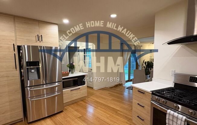 4233 W CARMEL DR