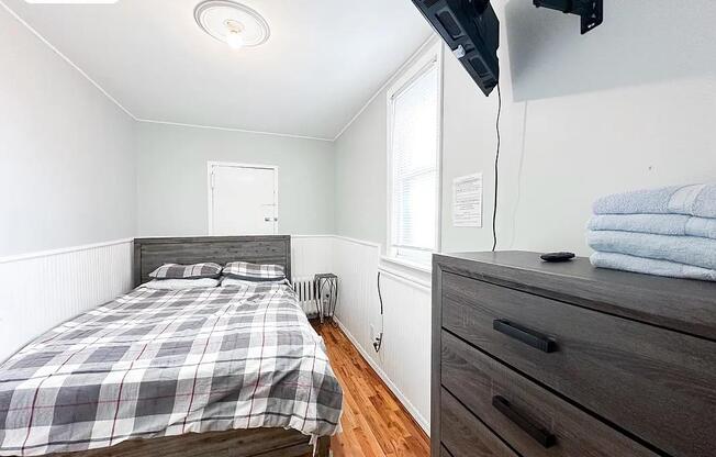 423 W 144 ST