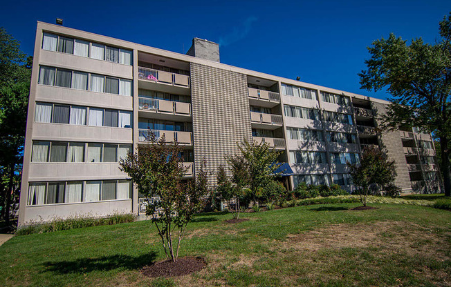 Heritage Park Apartments Building 10