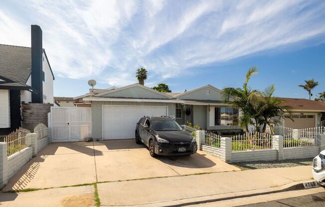 Cozy, perfectly located 2 bedroom unit in San Diego!