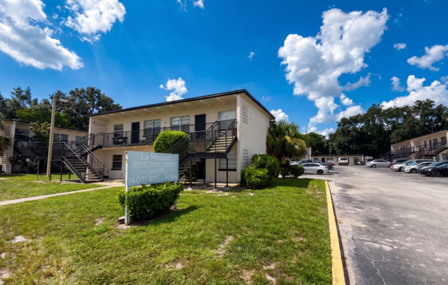 5261 Alhambra Dr