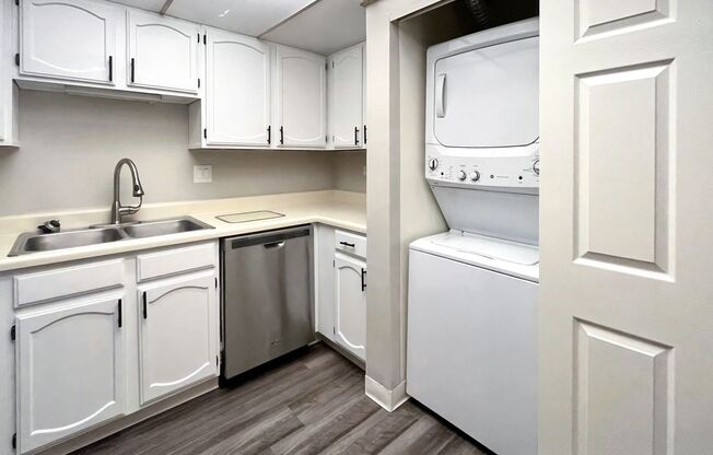 2 beds, 2 baths, 1,071 sqft, $2,195, Unit 2025C-302C