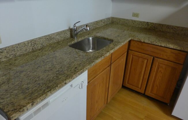 1 bed, 1 bath, 825 sqft, $1,950, Unit 503