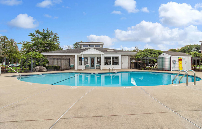 Pool and sundeck at Stone Ends apartments in Stoughton, MA