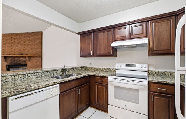 Convenient Turnkey Living in Colony Cove