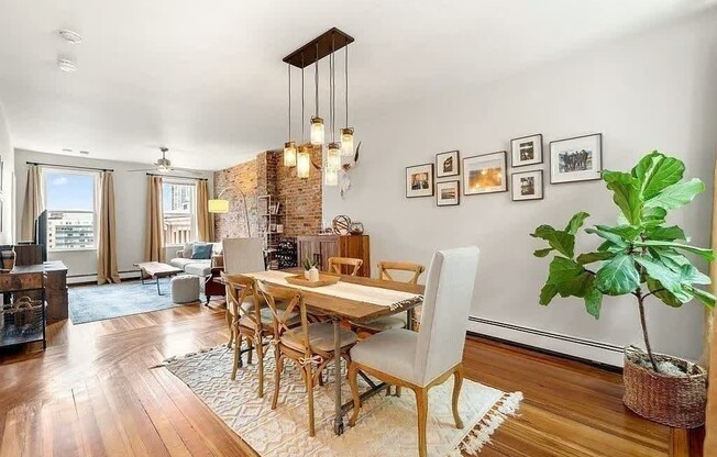 58 MYRTLE ST