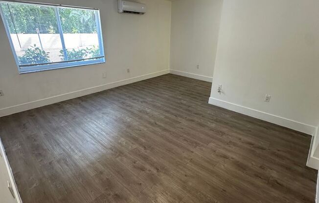 Studio, 1 bath, 410 sqft, $1,200, Unit 4801-2