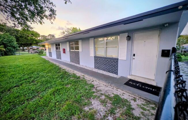 LC 13:22-24 SW 10th St