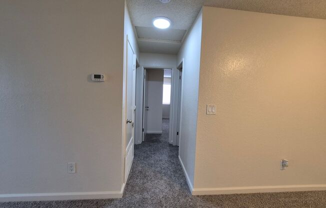 2 beds, 1 bath, 920 sqft, $1,800, Unit 55