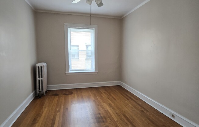 1924 W Morse Ave